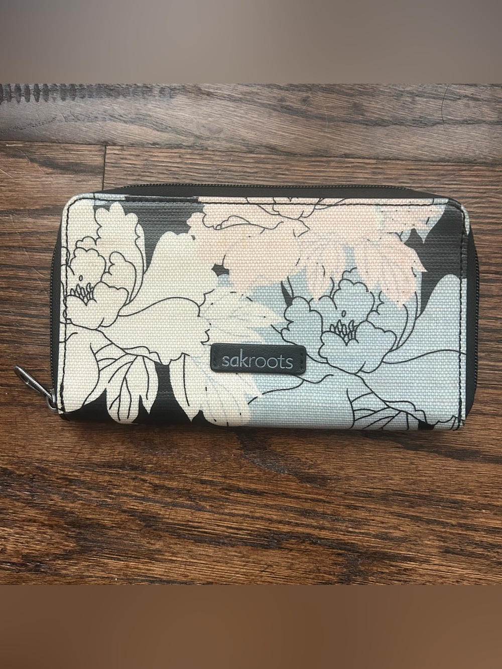 SAKROOTS Large Black Peony Wallet-12 CC Slot-4 Full Dollar~Zip Coin-FULL Zip